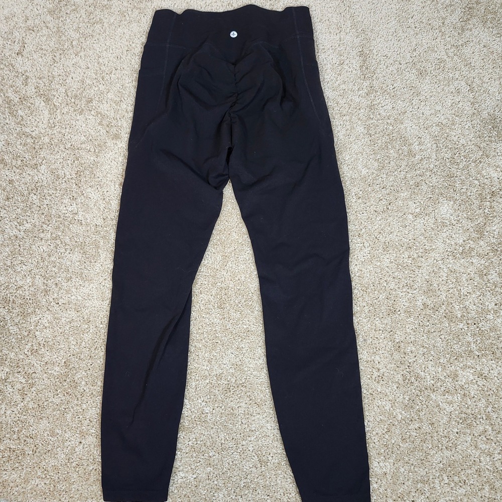 Halara Leggings Black Scrunch Butt Bands Crossover Waist Athletic Pockets Size M - Picture 5 of 7